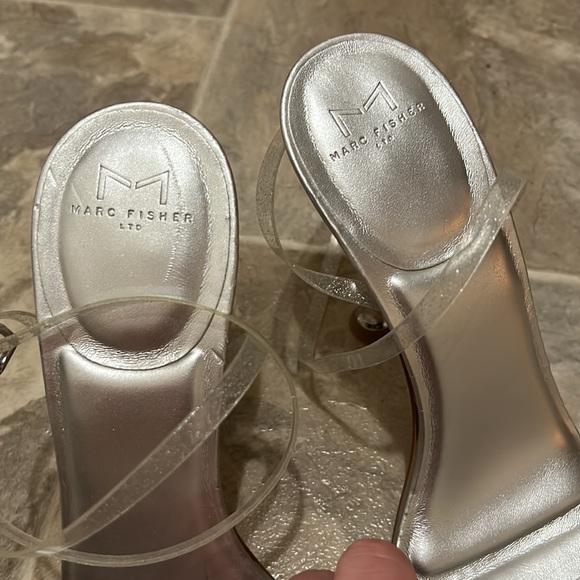 Marc Fisher Like New Calisty Strappy Heeled Silver/Clear Sandal 10 - Picture 5 of 16